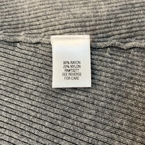 Dana Buchman gray lightweight cardigan Sz S nwot - Picture 5 of 5